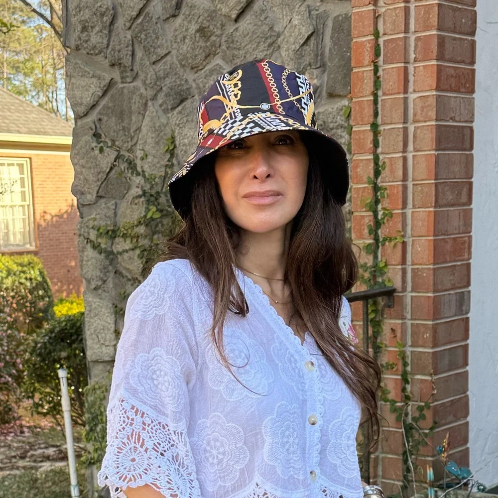 Stylish Chain Print Bucket Hat